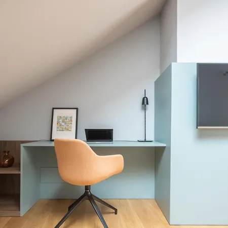 Bluemoon Apartments R&R Милан