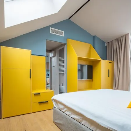 Bluemoon Apartments R&R Апартаменты *