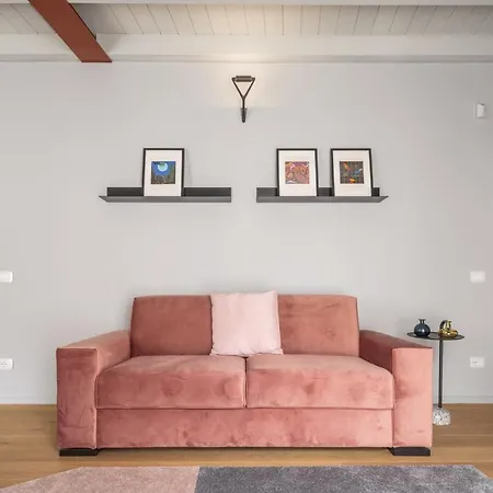 Bluemoon Apartments R&R Милан