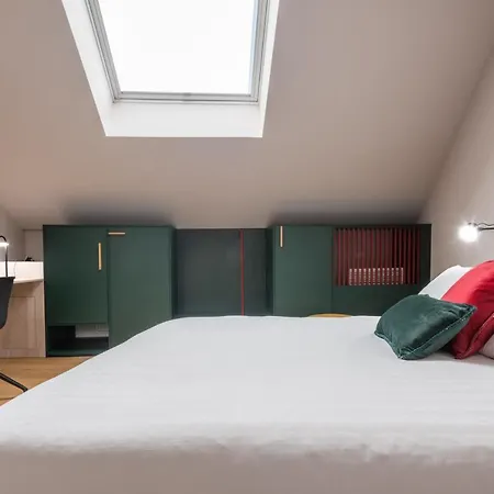 Апартаменты Bluemoon Apartments R&R *