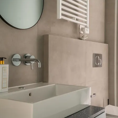 Bluemoon Apartments R&R Апартаменты Милан