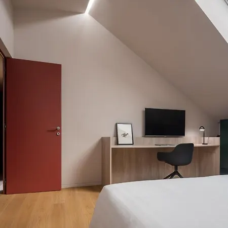 Bluemoon Apartments R&R Милан