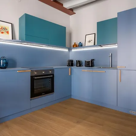 Bluemoon Apartments R&R * Милан