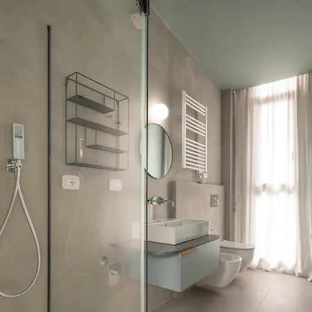 Bluemoon Apartments R&R Милан