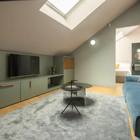 Bluemoon Apartments R&R 米兰
