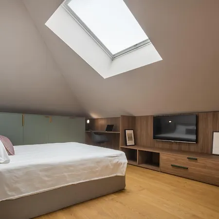 Bluemoon Apartments R&R